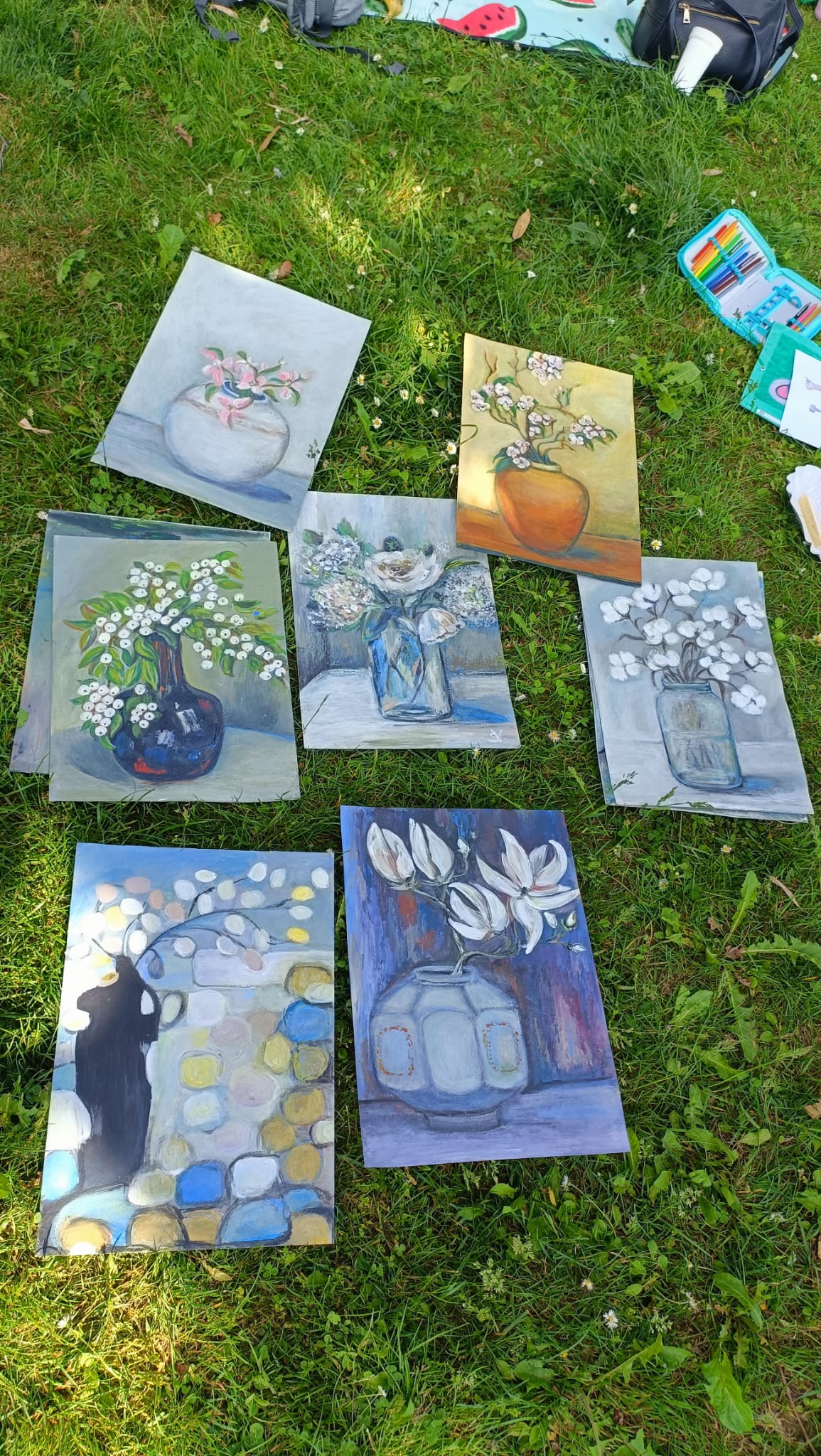 Peintures d'enfants — vases et fleurs