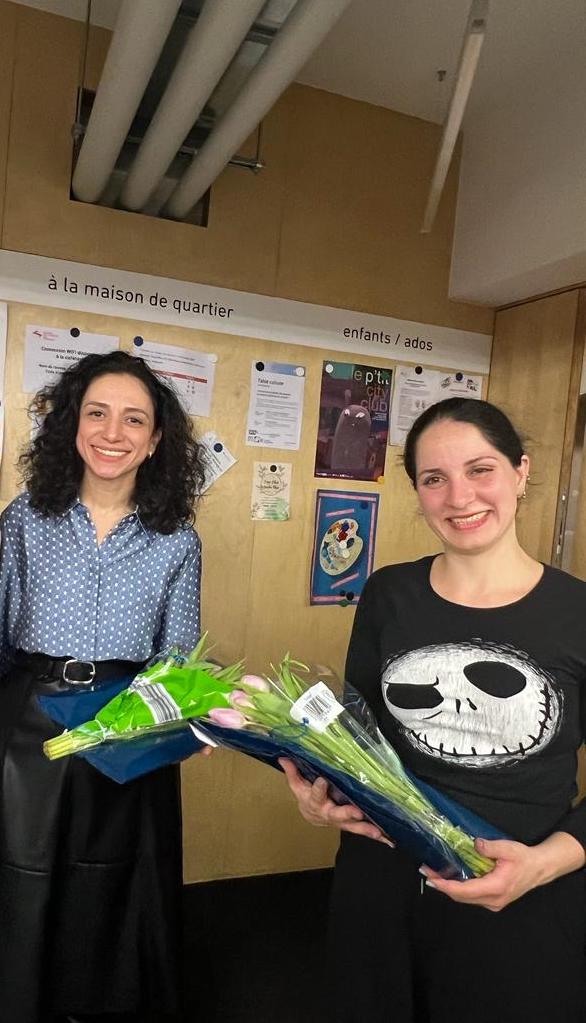 Hommage aux enseignantes — fleurs
